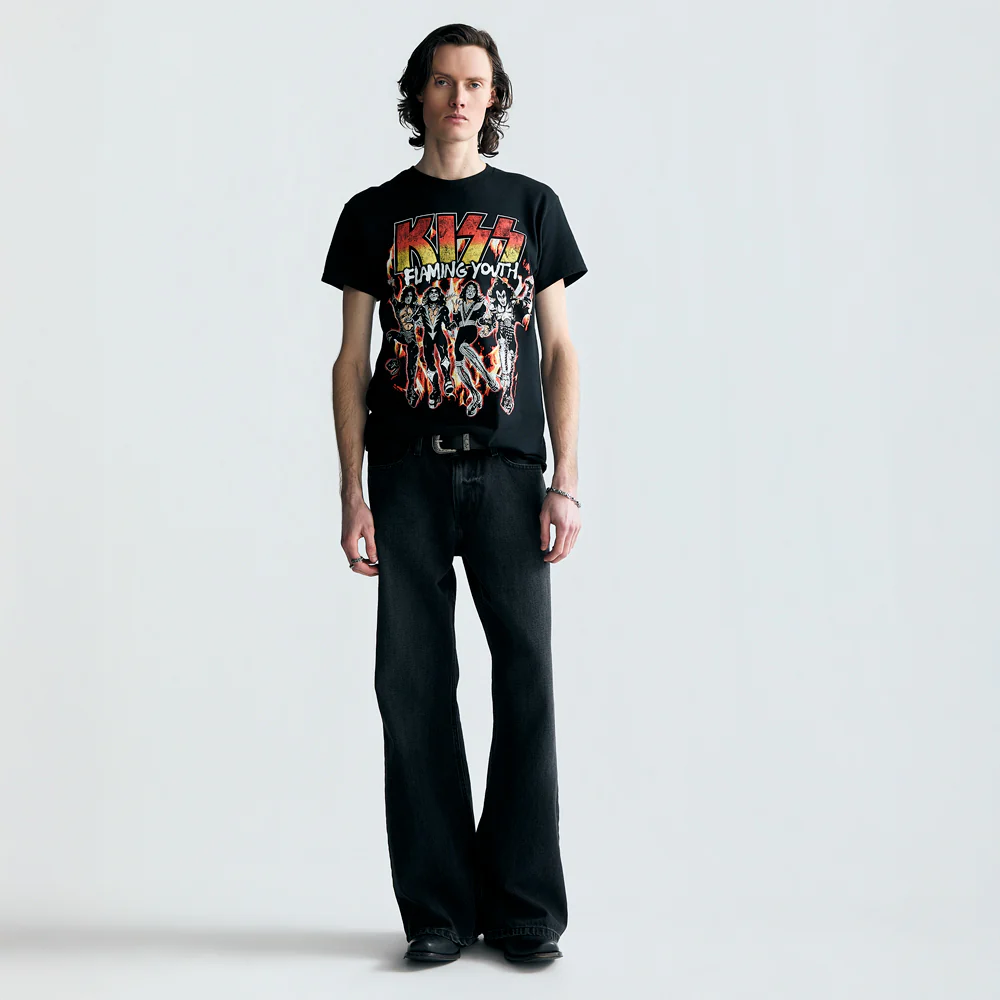 124-flaming-youth-god-of-thunder-7-flaming-youth-single-cover-t-shirt-3.webp Flaming Youth / God Of Thunder 7” + Flaming Youth Single Cover T-Shirt