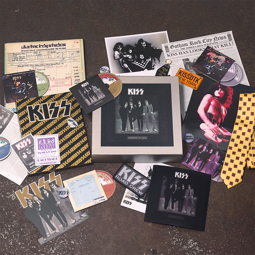 Dressed To Kill 50th Anniversary Super Deluxe 5CD + Blu-ray Audio + Dressed To Kill Since 1975 T-Shirt